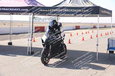 media/Nov-03-2025-Lets Ride (Mon) [[4d74c1c4d3]]/A Group/Grid/